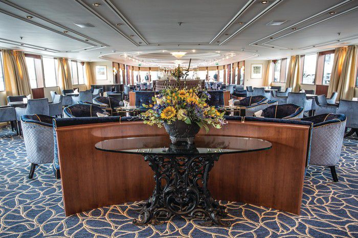 Entertainment on MS Emerald